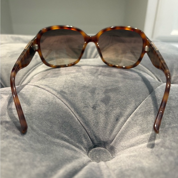 Michael Kors Lydia Tortoise Shell Women's Sunglasses - Picture 2 of 5